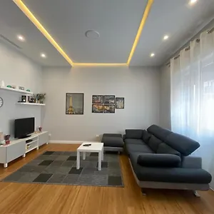 Casa Linda , Pavia Italia