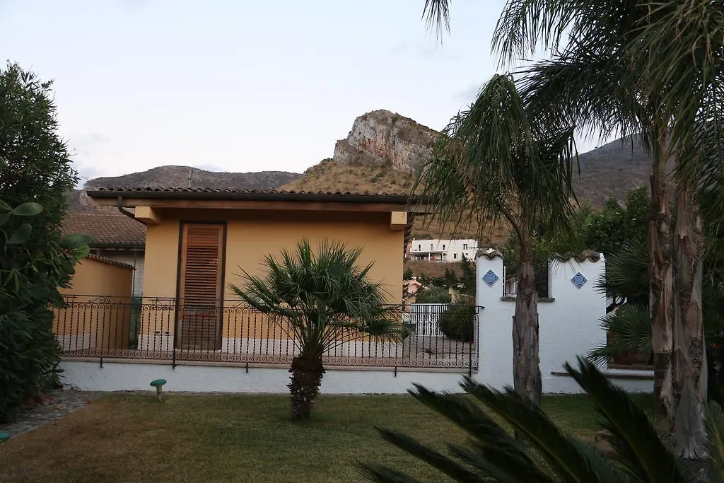 Casa Vacanze Al Ma Gi Villa Castellammare del Golfo 0*,  Italy